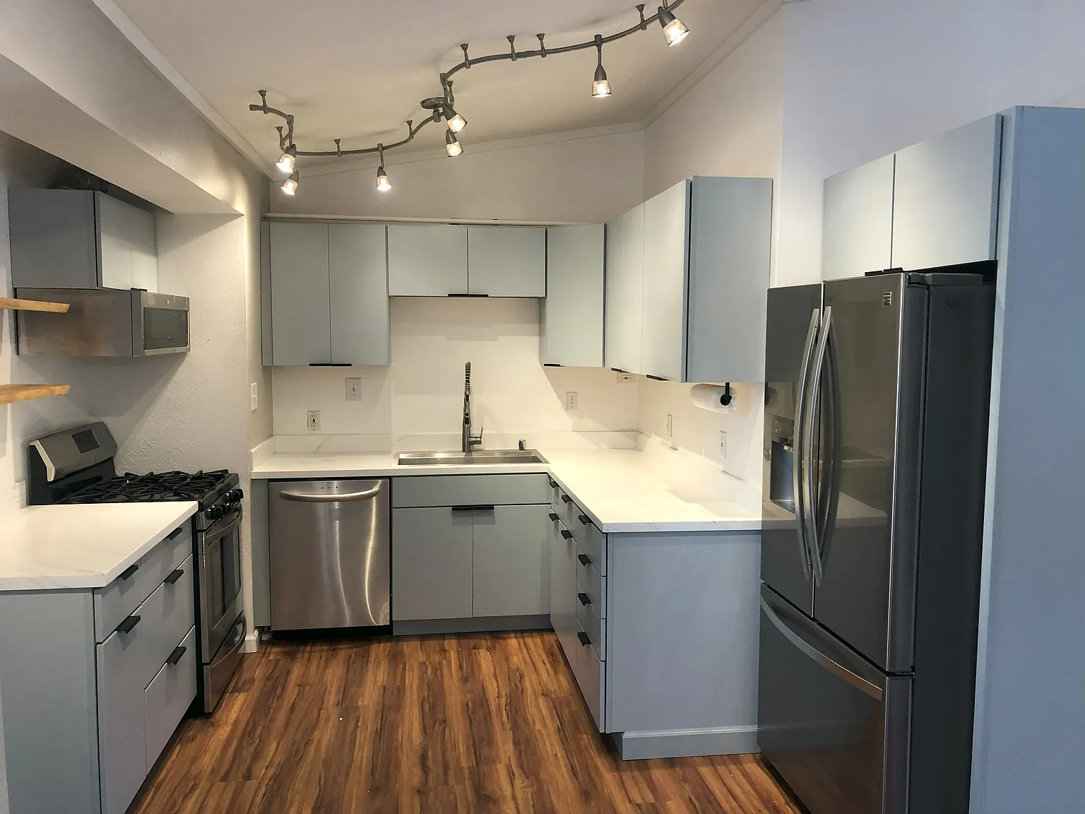 2 bed, 1108 sqft, $2,400 — Photo 4