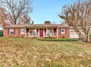 3821 Amber Way Cir SW, Roanoke, VA 24018