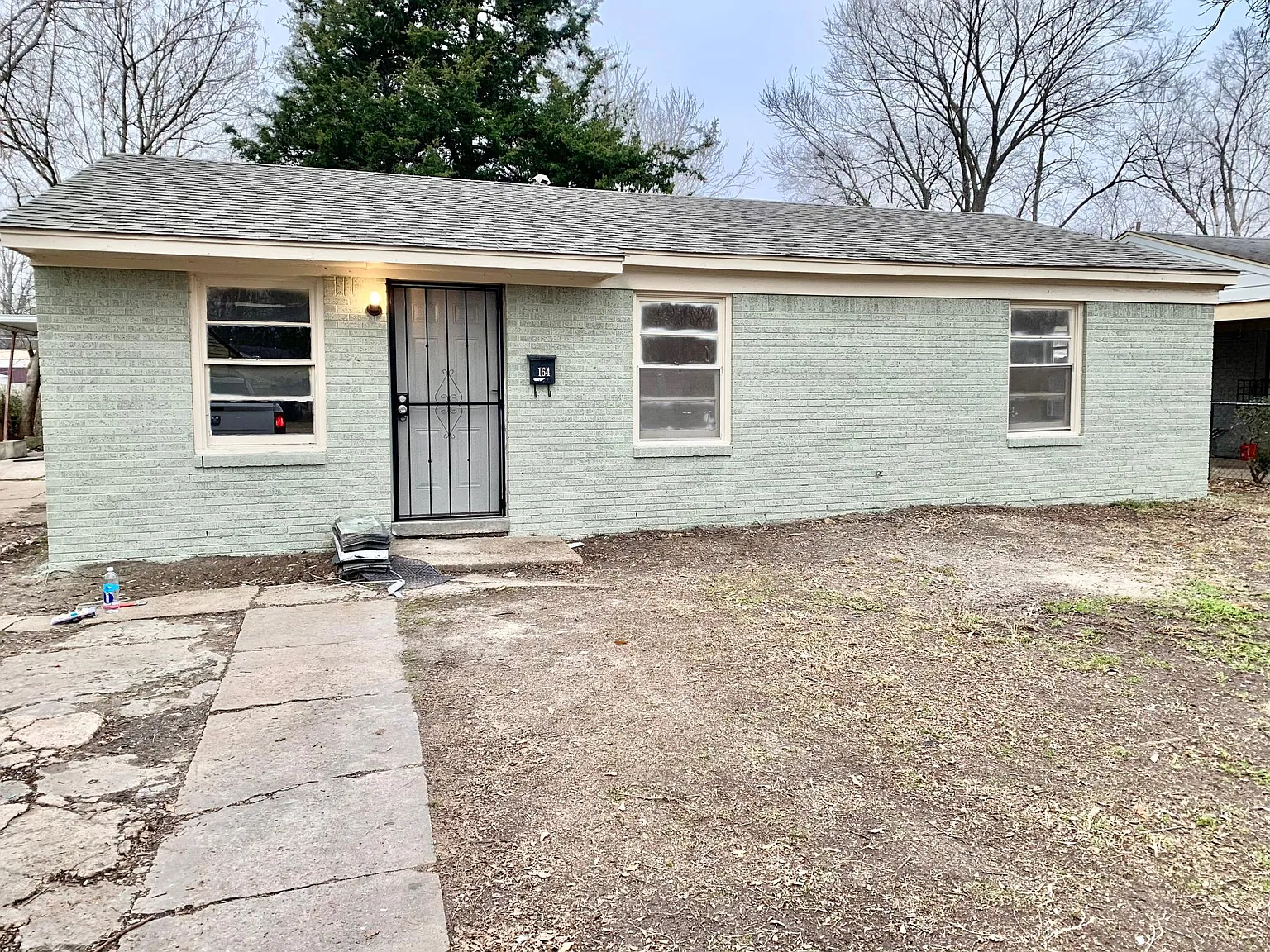 164 Stuart Ave — Photo 1