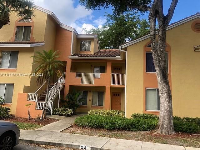 1st image of 1129 Coral Club Dr #1129