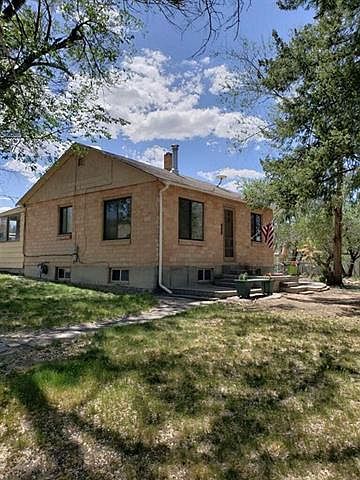 2nd image of 411 Shady Ln