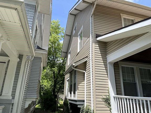 2nd image of 523 Grafton Ave