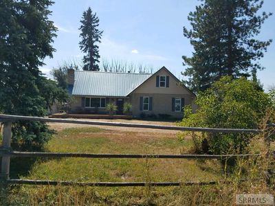 537 E 700 N, Firth, ID, 83236