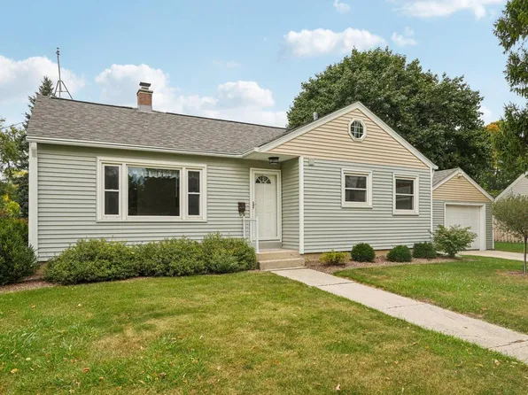 N50W6592 Western ROAD, Cedarburg, WI 53012
