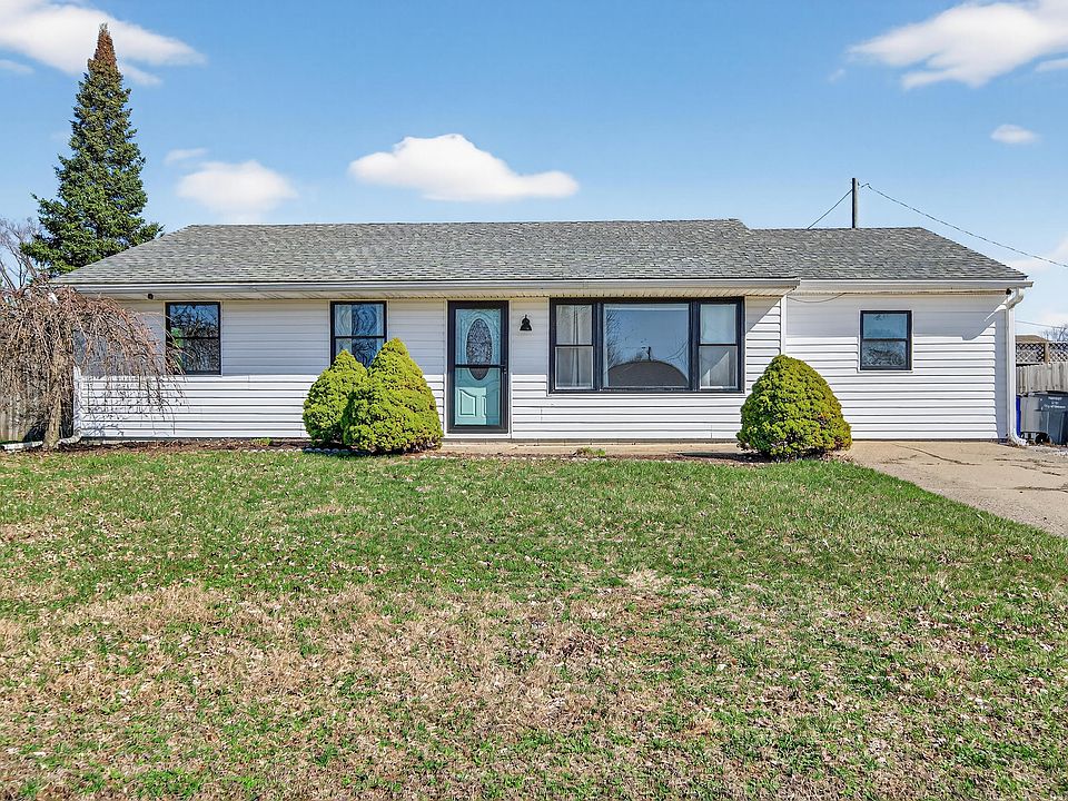 1st image of 106 Dauphine Ct