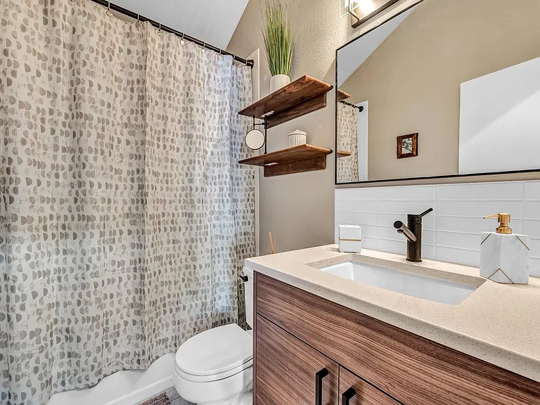827 Maxwell Ave #A — Photo 12