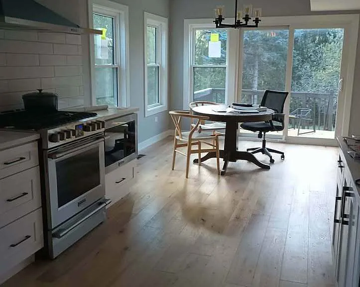 29W139 Childs St — Photo 10