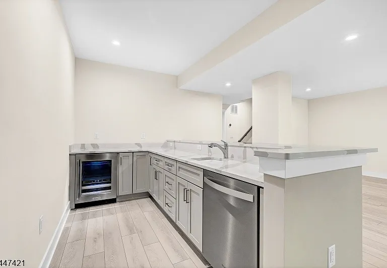 106 Swenson St — Photo 34