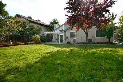 Large Rear Yard