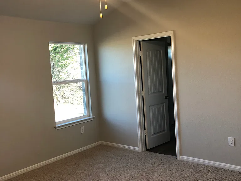 3504 Blazeby Dr — Photo 34
