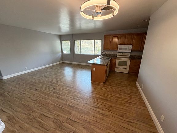 4th image of 121 Juniper St APT B