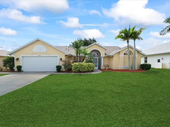 2020 Thesy Dr, Melbourne, FL 32940