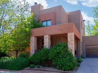 1611 Villa Strada, Santa Fe, NM 87506