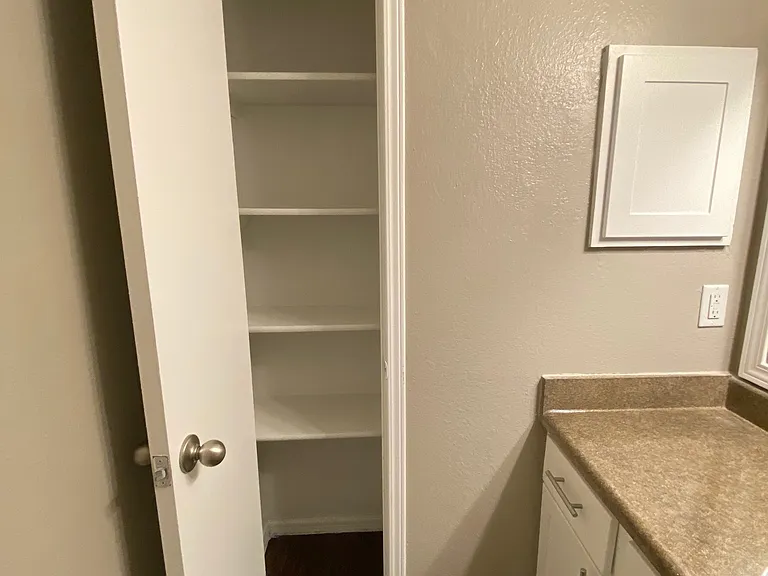 Walnut Creek Apartments — Photo 88