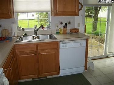 4th image of 9154 E Windsor Dr