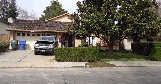 1st image of 1155 Pebblewood Dr