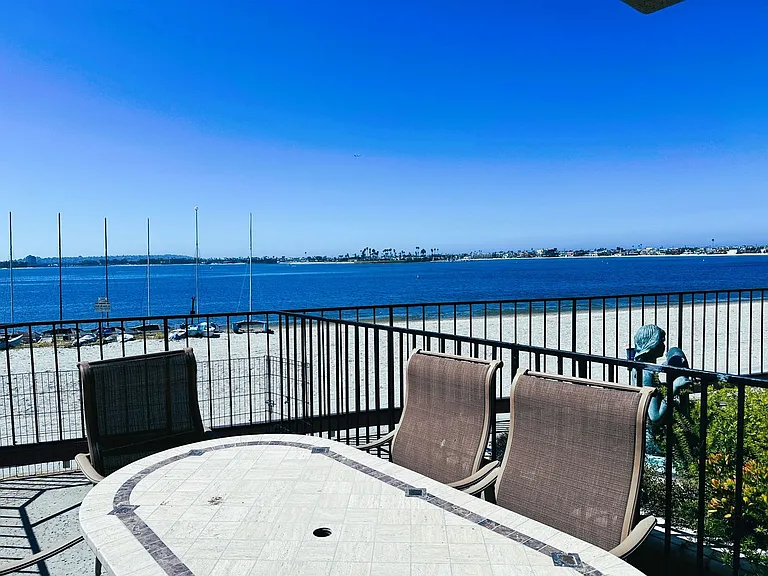 1235 Parker Pl #1M — Photo 16