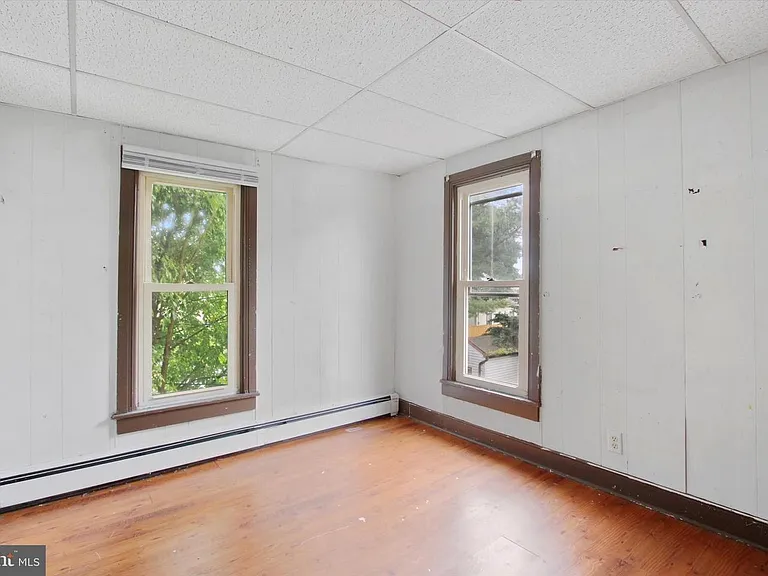 28 N Lehman St — Photo 6