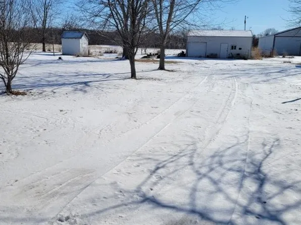 70 Long St, Patterson, IA 50218