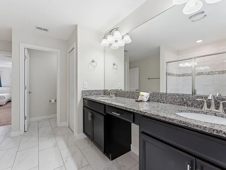 Kings Castle Cir — Photo 44