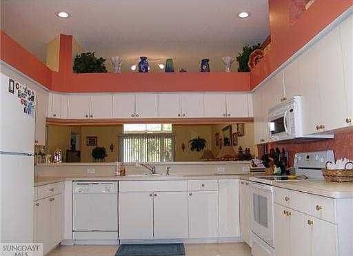 5th image of 13328 Norman Cir