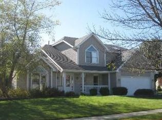 1104 Tiara Ct, Naperville, IL 60564