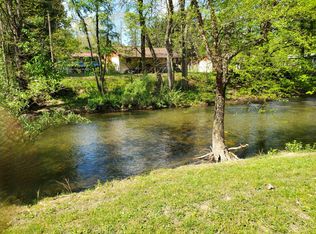 214 Carl Phillips Ln, Covington, VA 24426