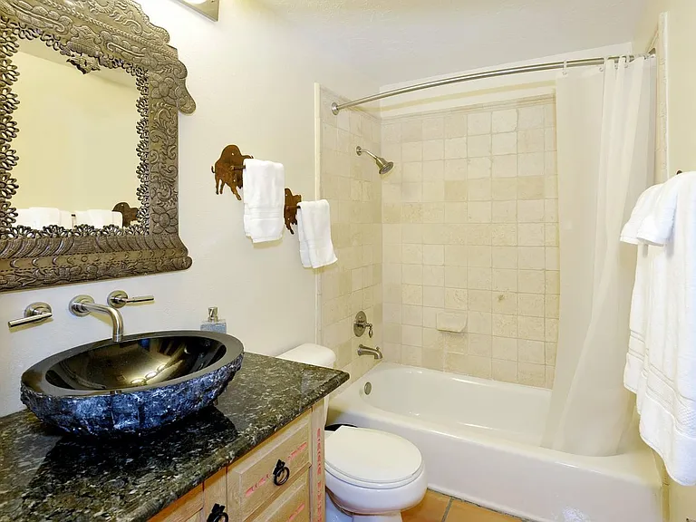 1538 Avenida De Las Americas #B — Photo 9