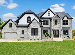 335 Fox Chapel Rd #1, Pittsburgh, PA 15238