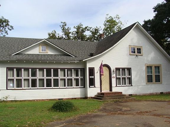 2nd image of 306 Cecil Doyle Dr