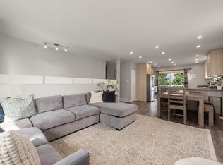 20373 115th Ave, Maple Ridge, BC V2X 9H5