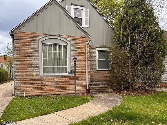 3rd image of 13413 Highlandview Ave