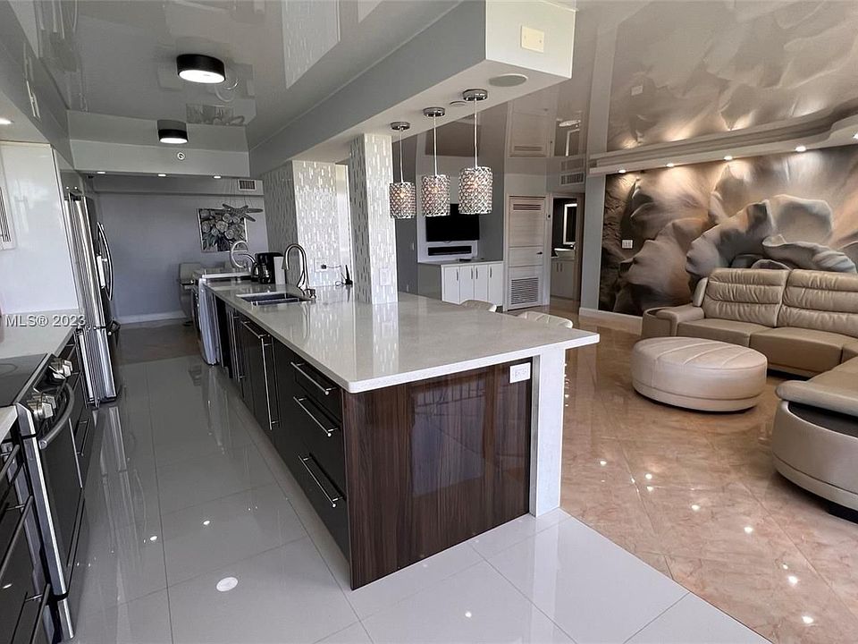 1st image of 210 174th St APT 810