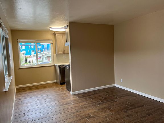 3rd image of 961 Yerba Buena Ave APT 12