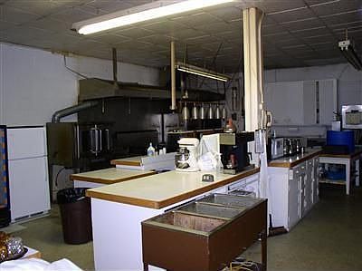 4th image of 129 E Ludington Ave