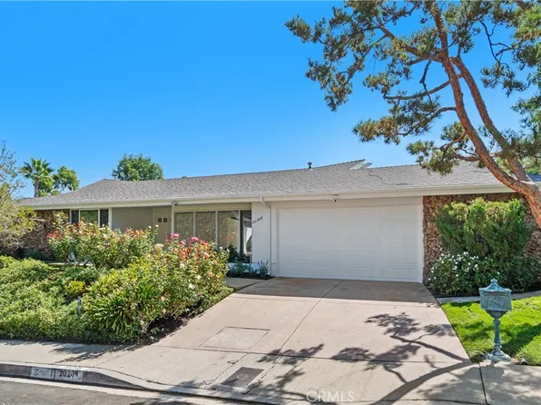 20208 W Delita Dr, Woodland Hills, CA 91364