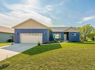 108 Cardinal Way, Ridgeway, WI 53582