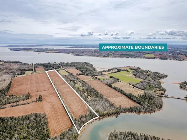 Newport Wharf Rd, Saint George's Parish, PE C0A 1G0