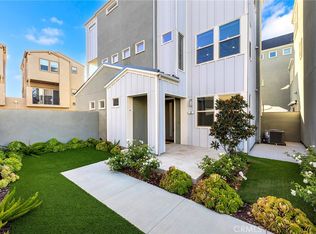 122 Frame, Irvine, CA 92618