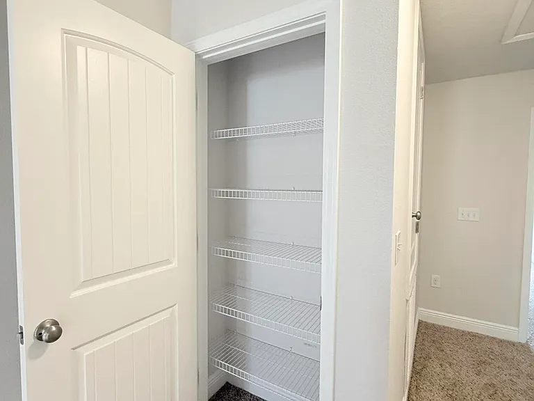 7682 Shadow Lake Dr — Photo 13