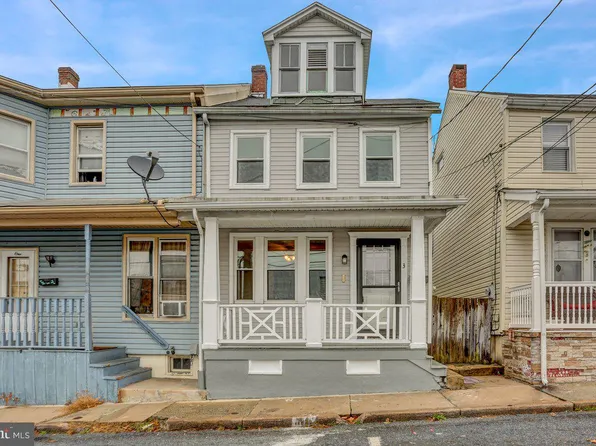 3 Pleasant Row, Schuylkill Haven, PA 17972