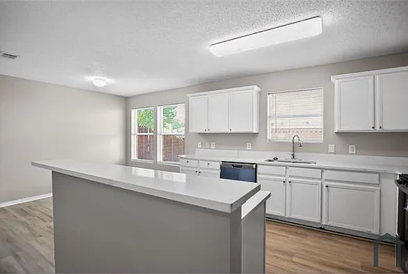 4608 Merlot Dr — Photo 5