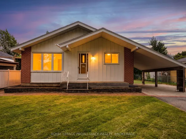 30 Mulcaster St, Kingston, ON K7M 2V5