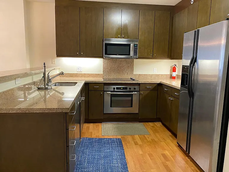 New Montgomery St — Photo 13
