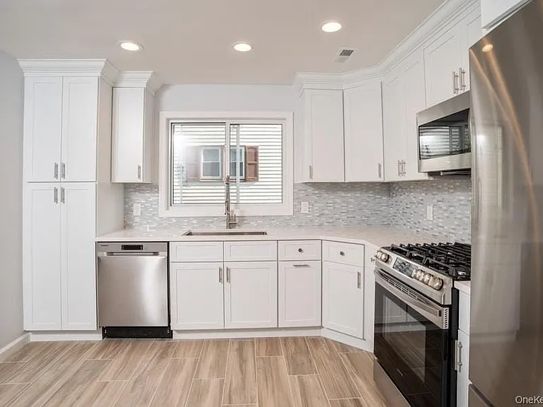 52 Washington St #2 — Photo 4