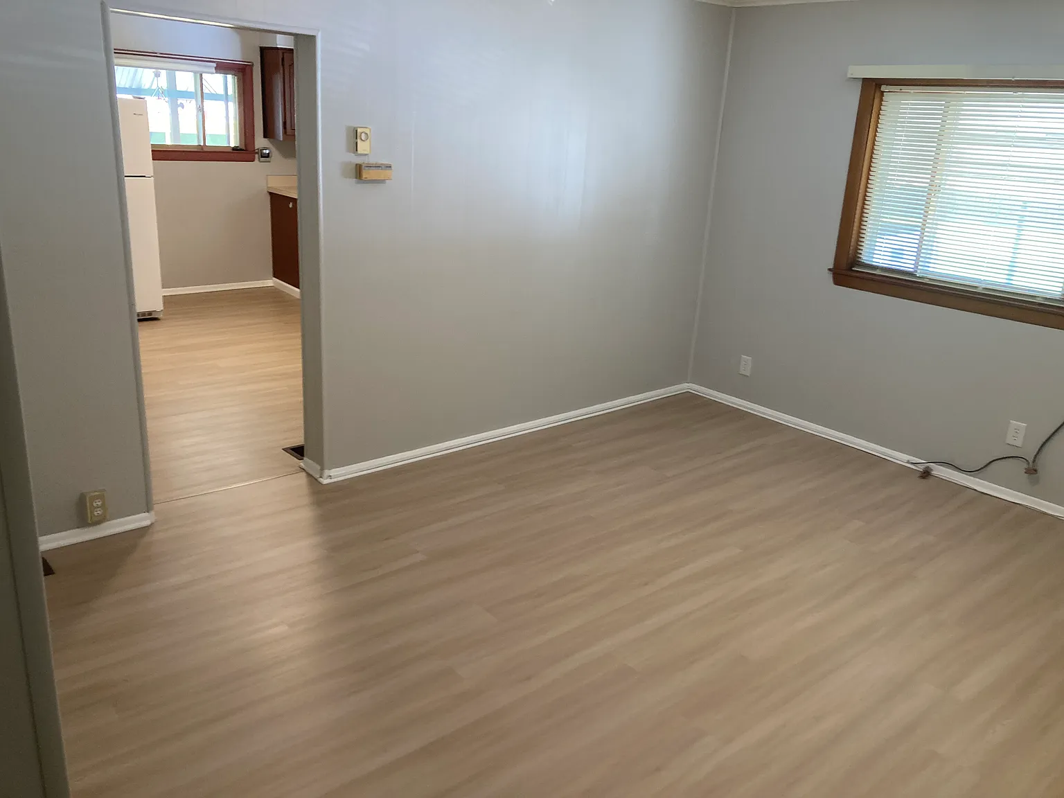2 bed, 936 sqft, $1,000 — Photo 4