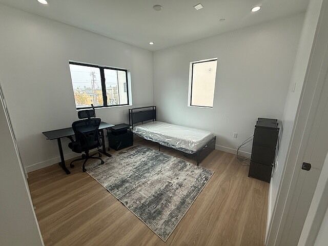1st image of 1200 W 37th Dr Room 4