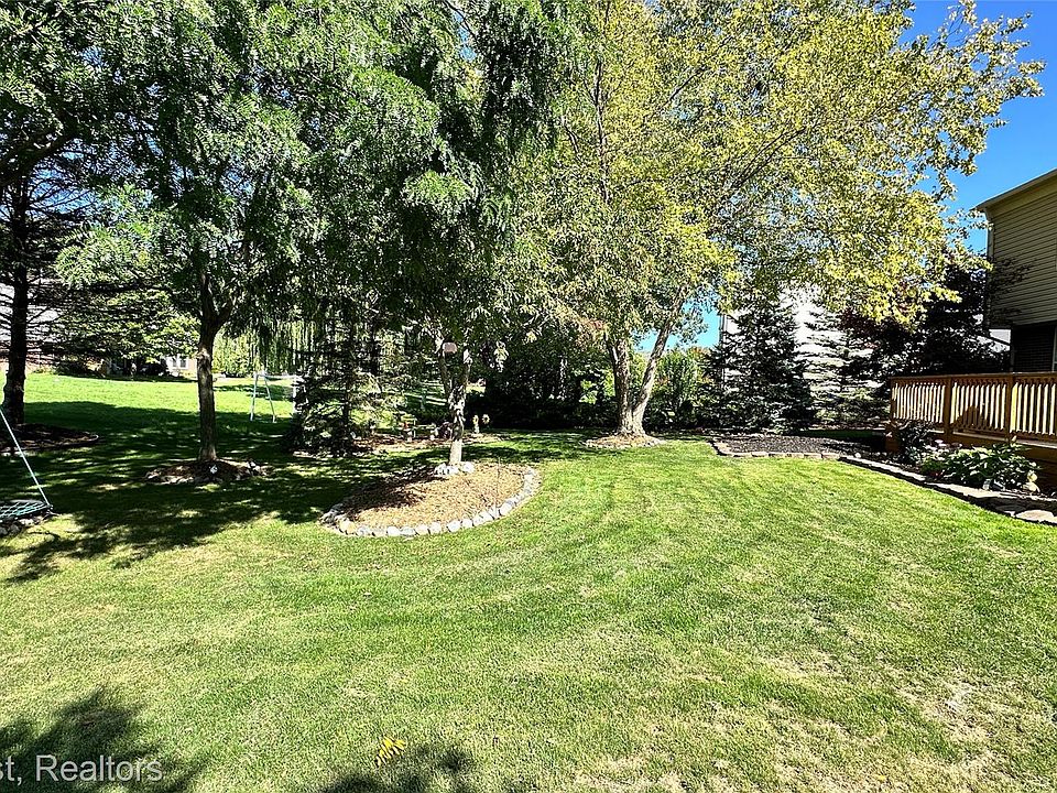 48760 5th Ave, photo 8