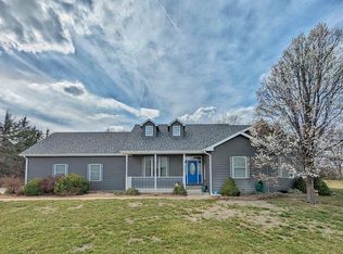 708 Emerald Dr, Lindsborg, KS 67456