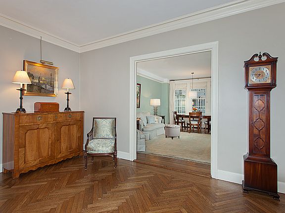 4th image of 1088 Park Ave #6B